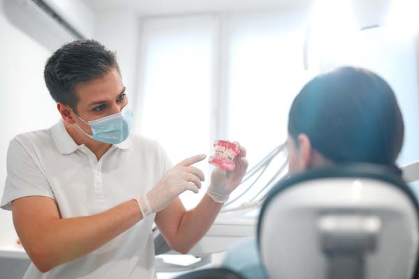 How Regular Visits To A General Dentist Can Keep Your Teeth Healthy